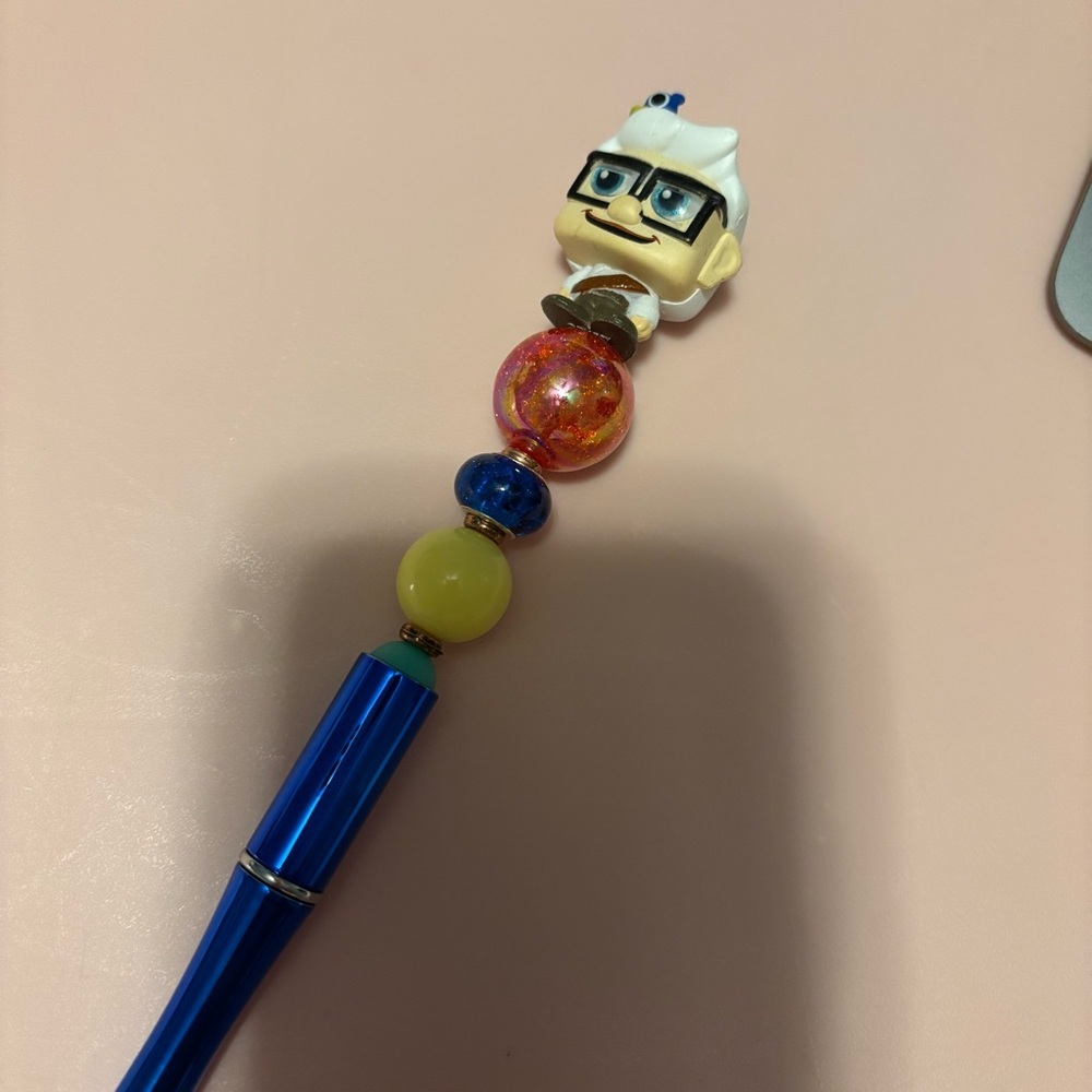 Disney Doorables: Up: Carl Fredricksen with bird handmade beaded pen
